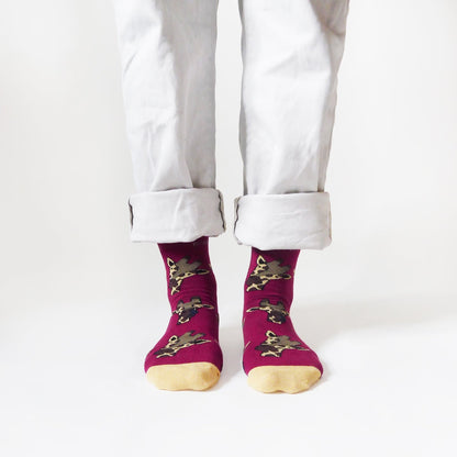 Save the Giraffes Bamboo Socks - Rusty Deer