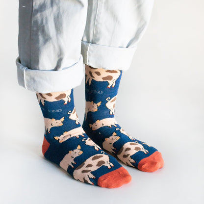 Save the Pigs Bamboo Socks - Rusty Deer