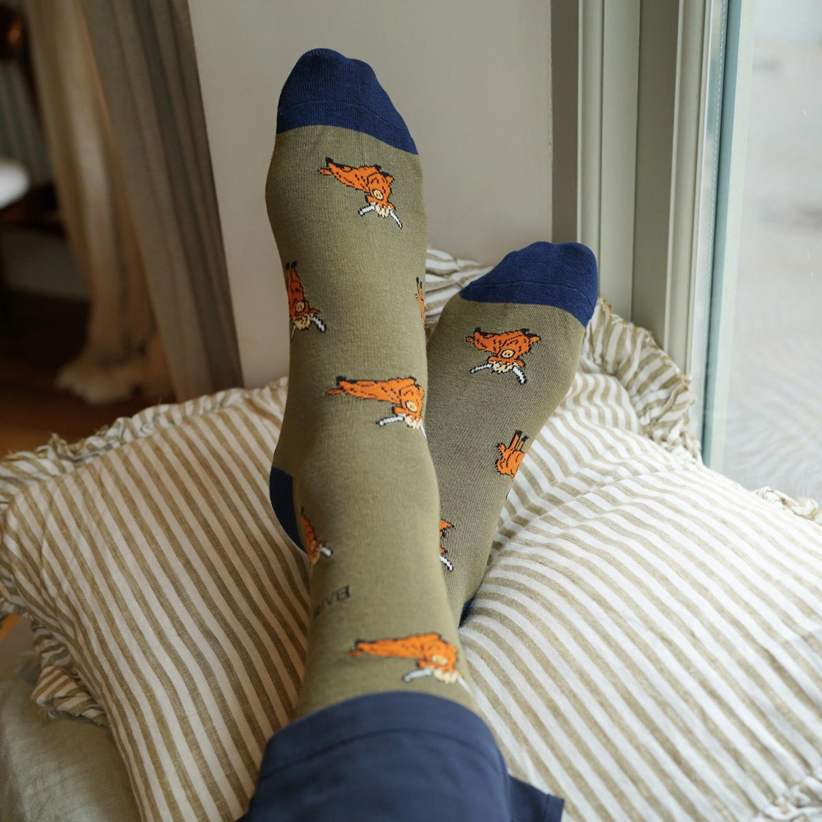 Save the Green Highland Cow Bamboo Socks - Rusty Deer